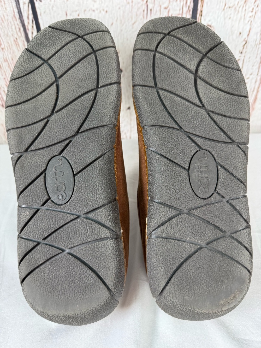 Earth Ezra Button Wrap Suede Leather Slip On Clogs Mules Size 8 - Picture 12 of 15